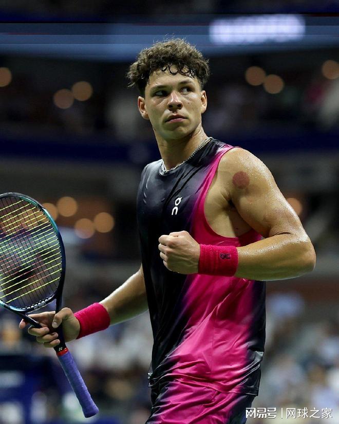 仅取得三场 仅取得三场