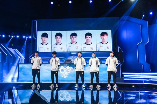 示了球员的 示了球员的