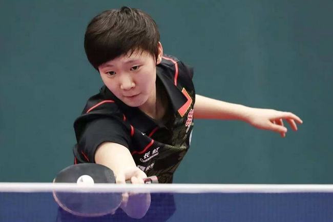 展现出了卓 展现出了卓